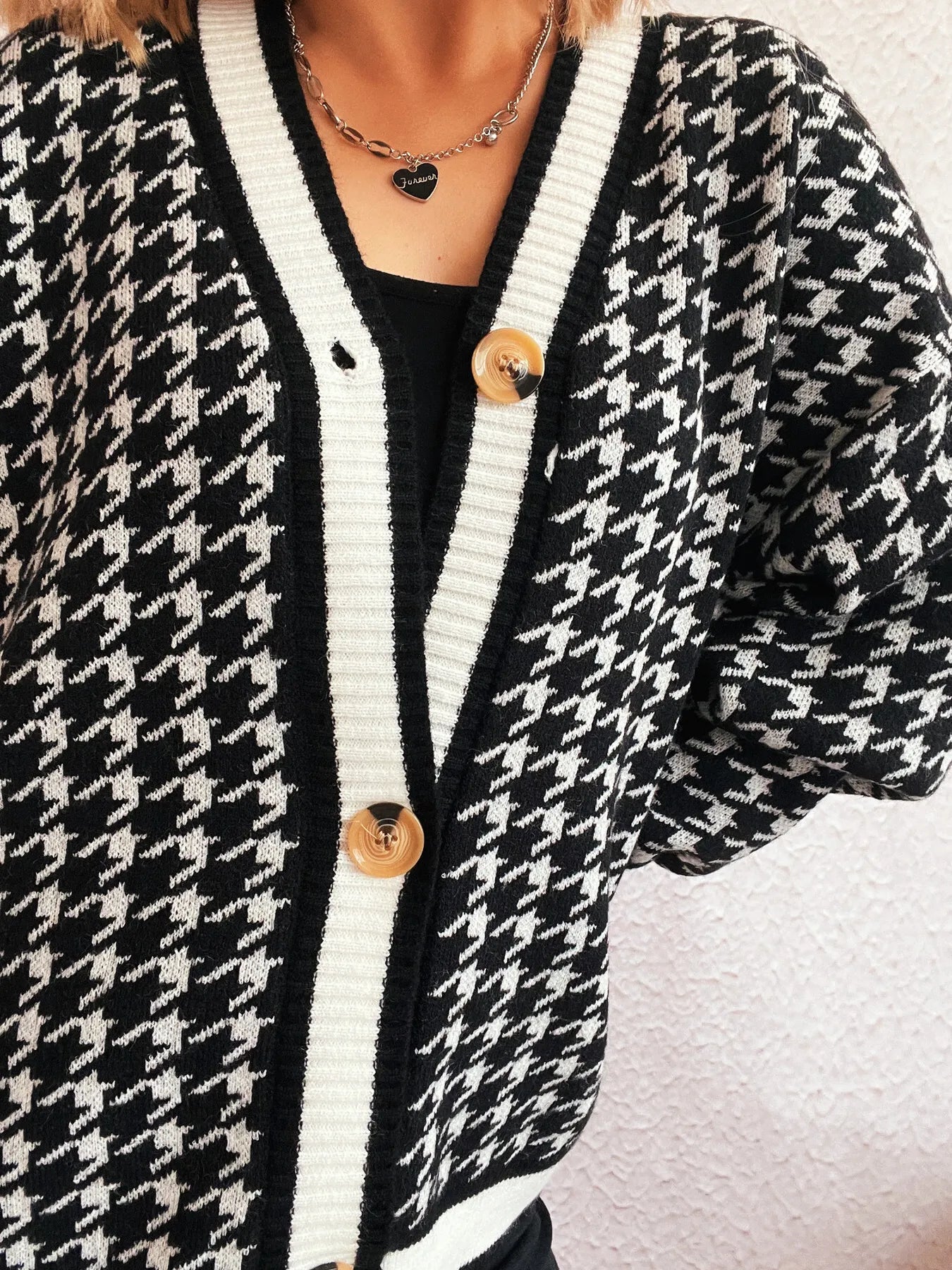 Houndstooth Pattern V-Neck Button-Up Cardigan
