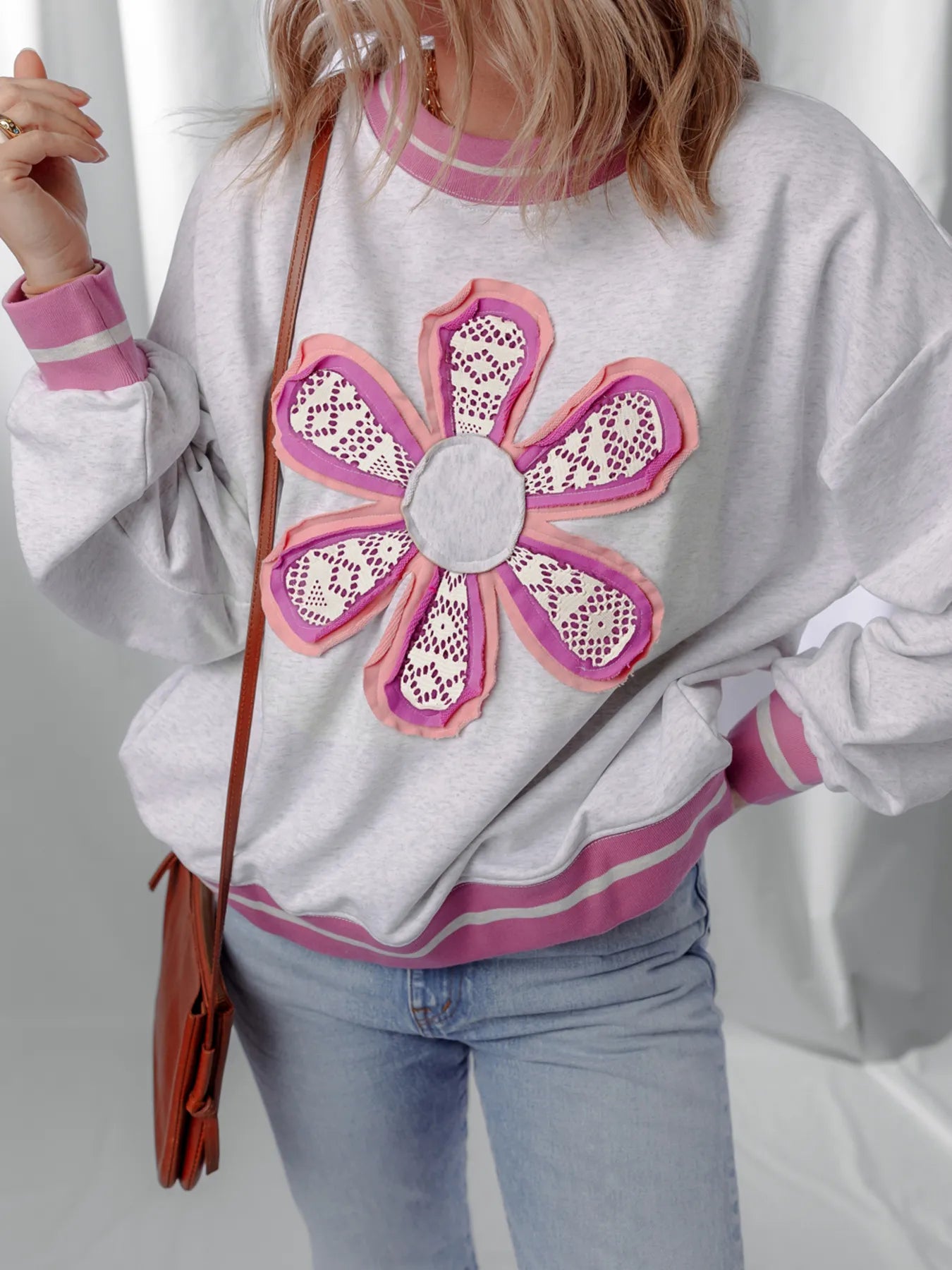 Flower Patch Contrast Trim Crew Neck Sweatshirt