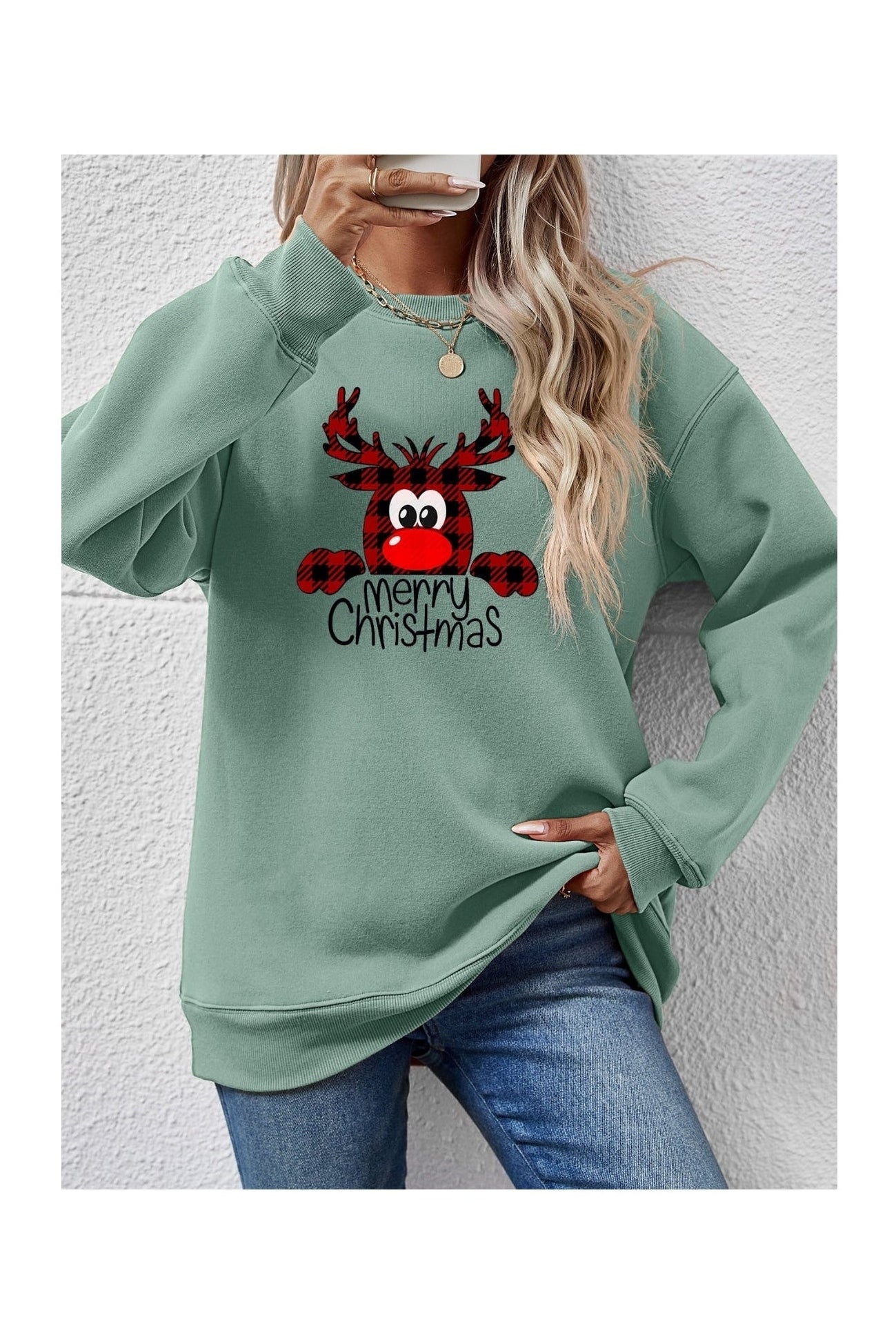 MERRY CHRISTMAS Graphic Sweatshirt nicholesgifts