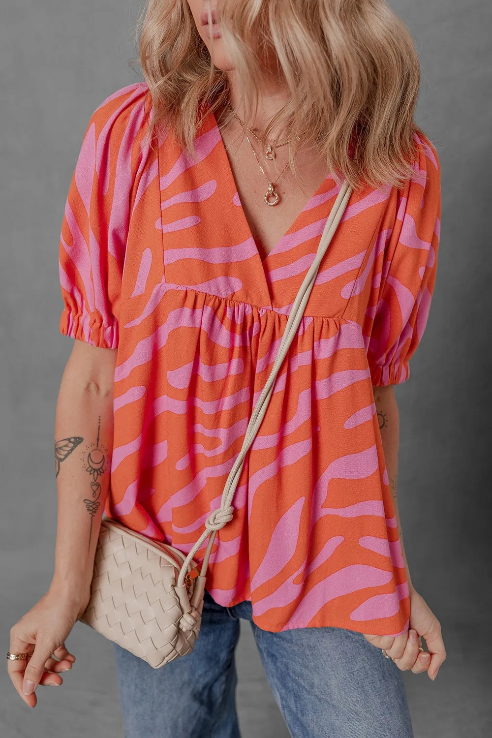 Zebra Stripe Print Ruched Cuff Half Sleeve V Neck Blouse Trendsi