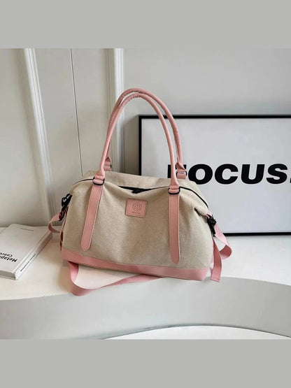 Contrast Travel Bag nicholesgifts