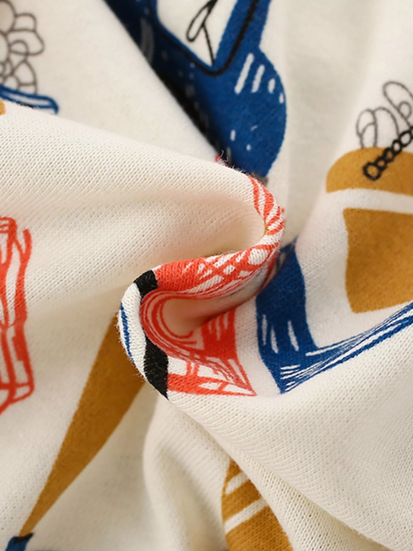 Children's Cartoon Vehicle Print Crew Neck Sweatshirt Trendsi