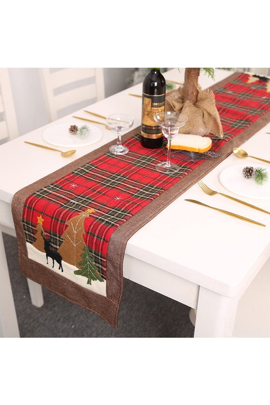 Plaid Christmas Element Table Runner NicholesGifts