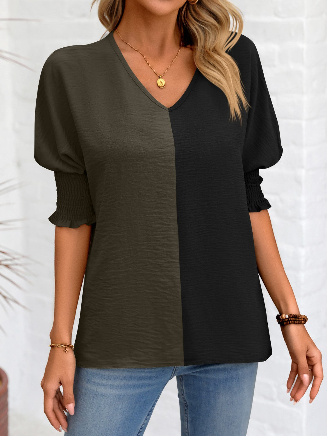 Women Contrast V-Neck Lantern Sleeve Blouse nicholesgifts