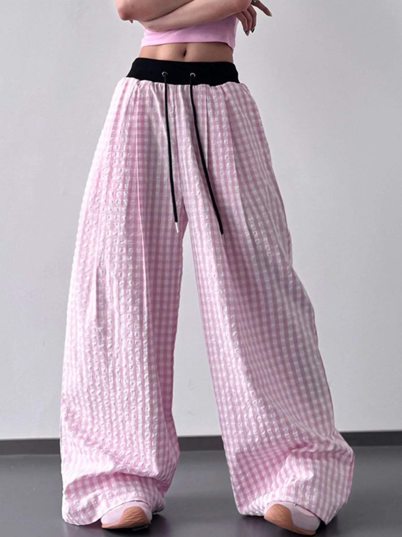 Gingham Wide Leg Drawstring Pants Trendsi