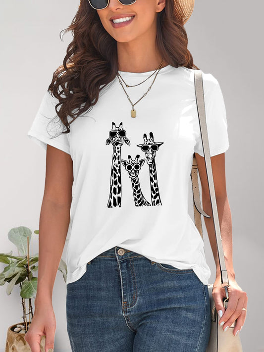 Women Giraffe Graphic Round Neck Short Sleeve T-Shirt nicholesgifts