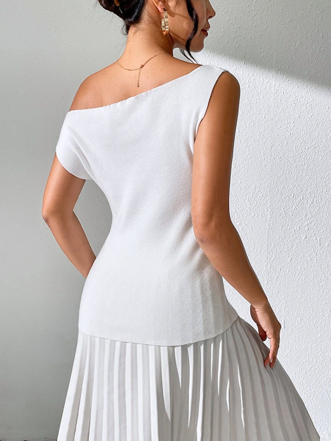 Single Shoulder Short Sleeve Knit Top nicholesgifts