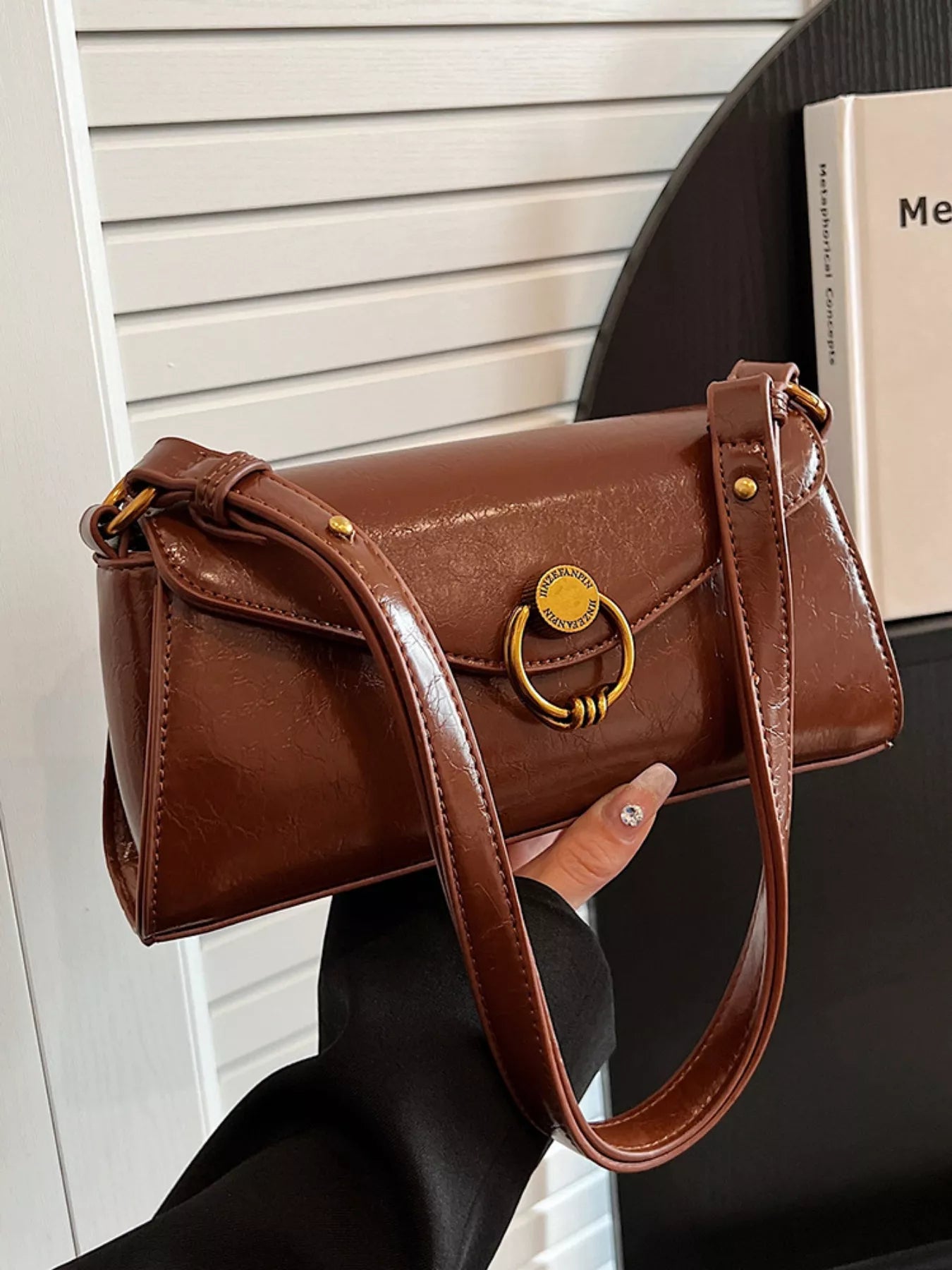 Retro Ring Decor Shoulder Bag nicholesgifts