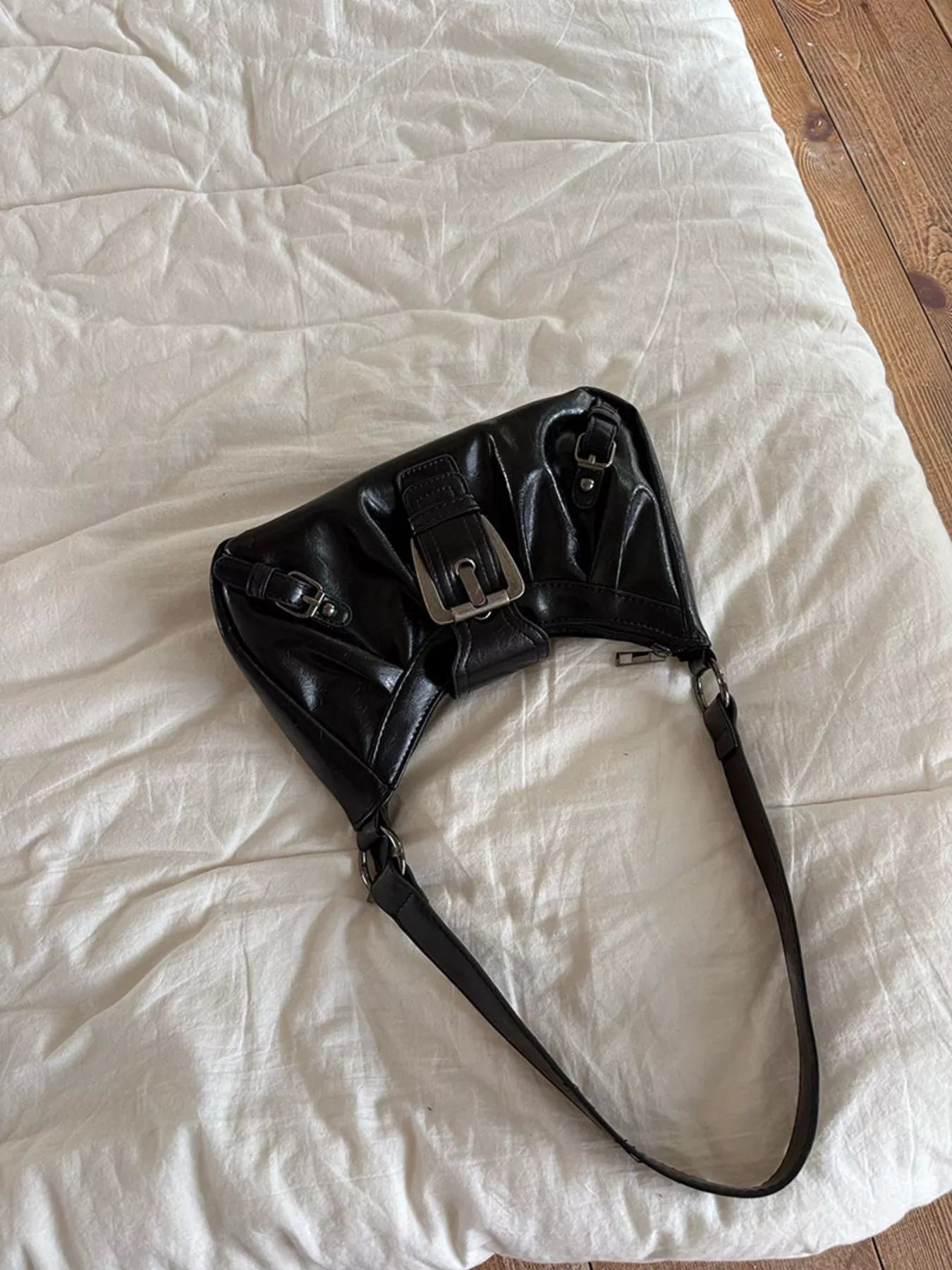 Buckle Decor Ruched Shoulder Bag nicholesgifts