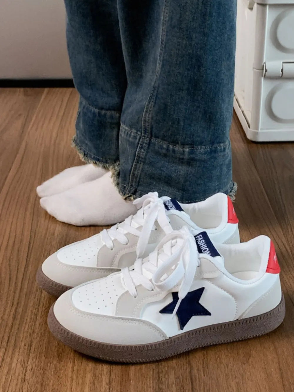 Contrast Star Lace-Up Athletic Sneakers nicholesgifts