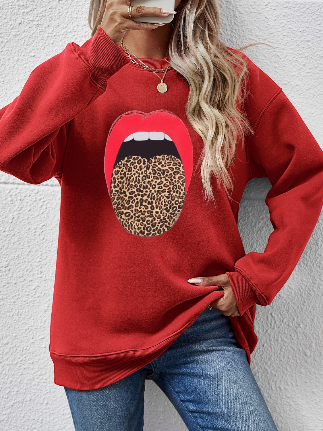 Leopard Lip Graphic Round Neck Sweatshirt nicholesgifts