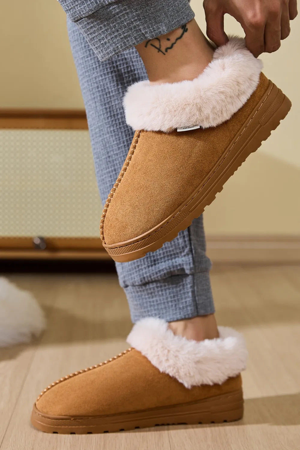 Women Faux Fur Round Toe Platform Slippers nicholesgifts
