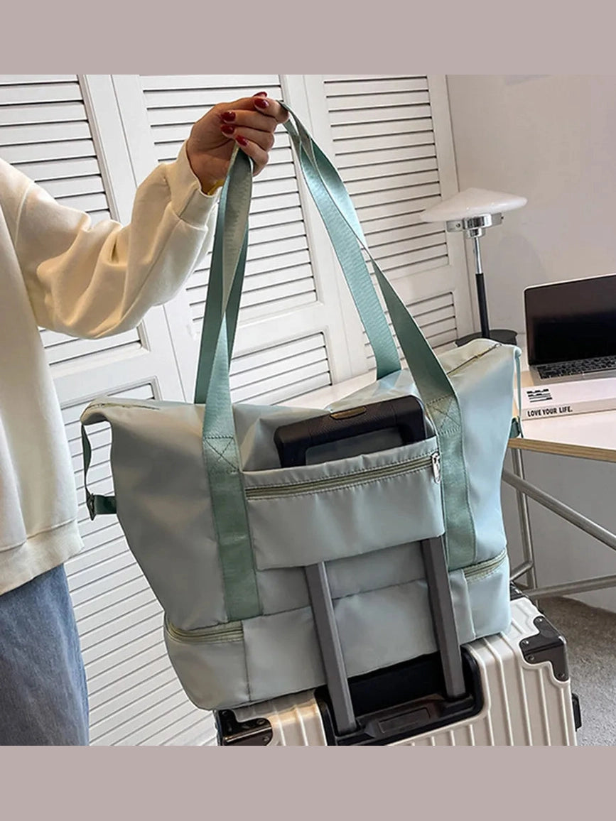 Multi Pocket Nylon Travel Bag nicholesgifts