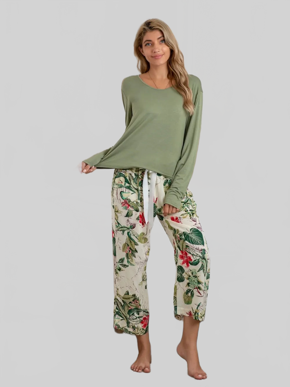 Round Neck Top and Printed Pants Lounge Set nicholesgifts