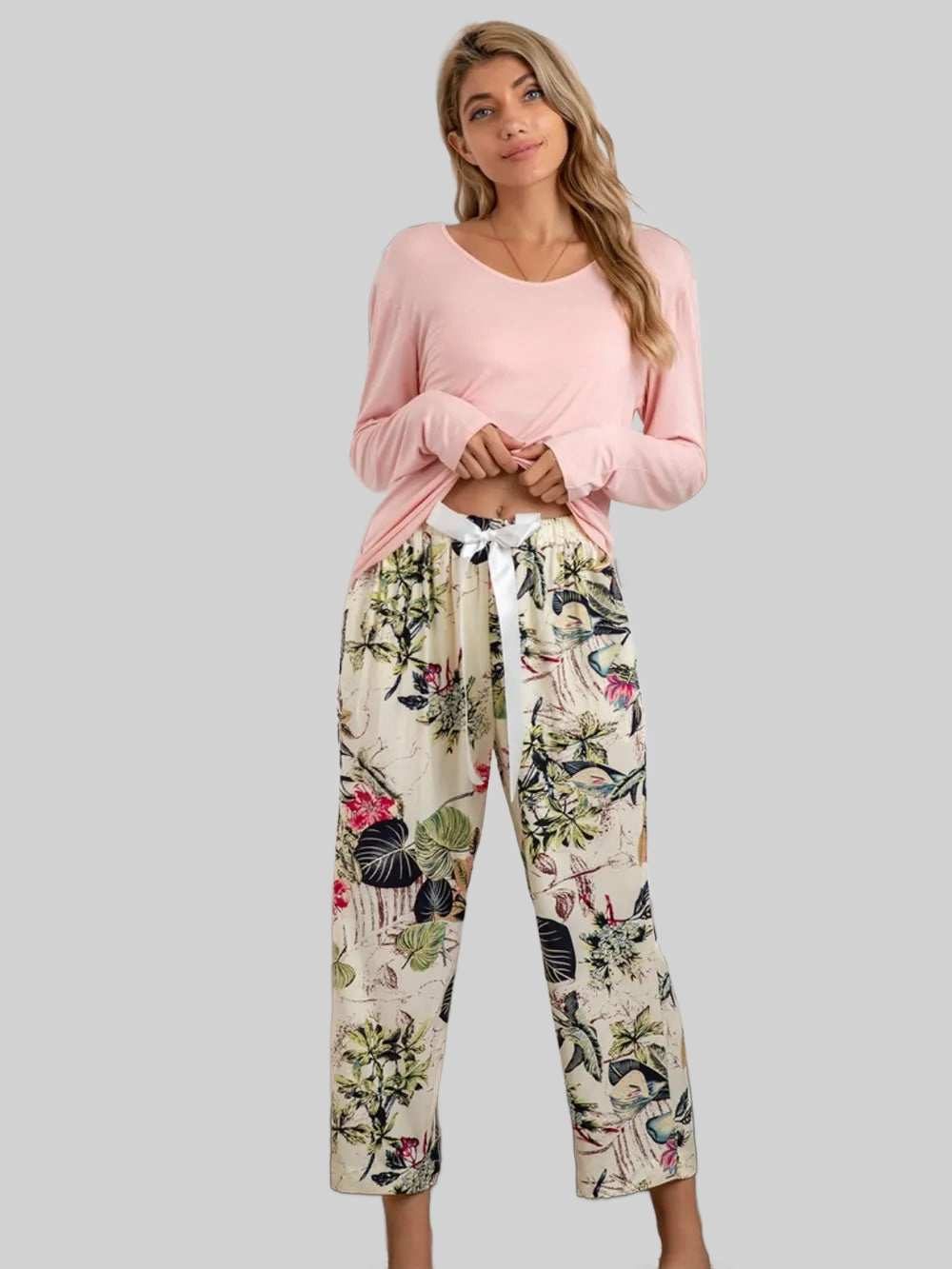Round Neck Top and Printed Pants Lounge Set nicholesgifts