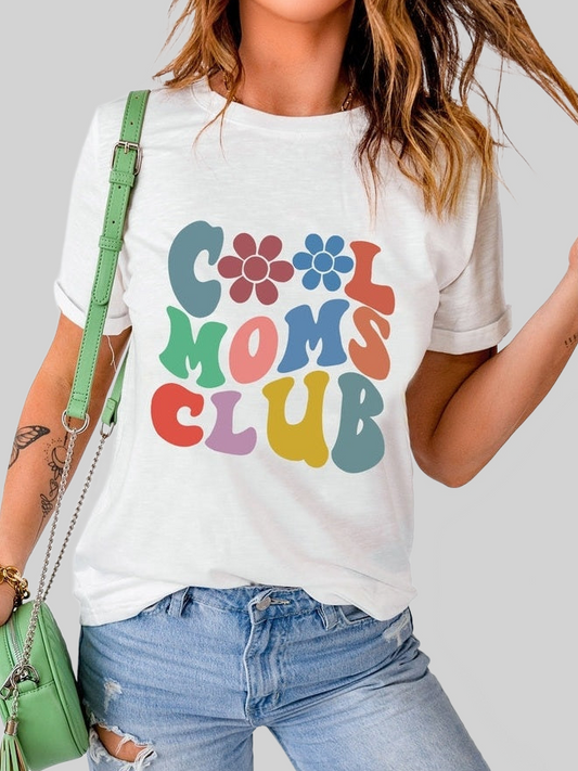 Women Cool Moms Club Round Neck Short Sleeve T-Shirt nicholesgifts