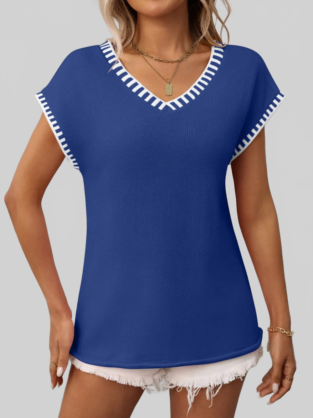 Women Contrast Trim V-Neck Short Sleeve Knit Top nicholesgifts