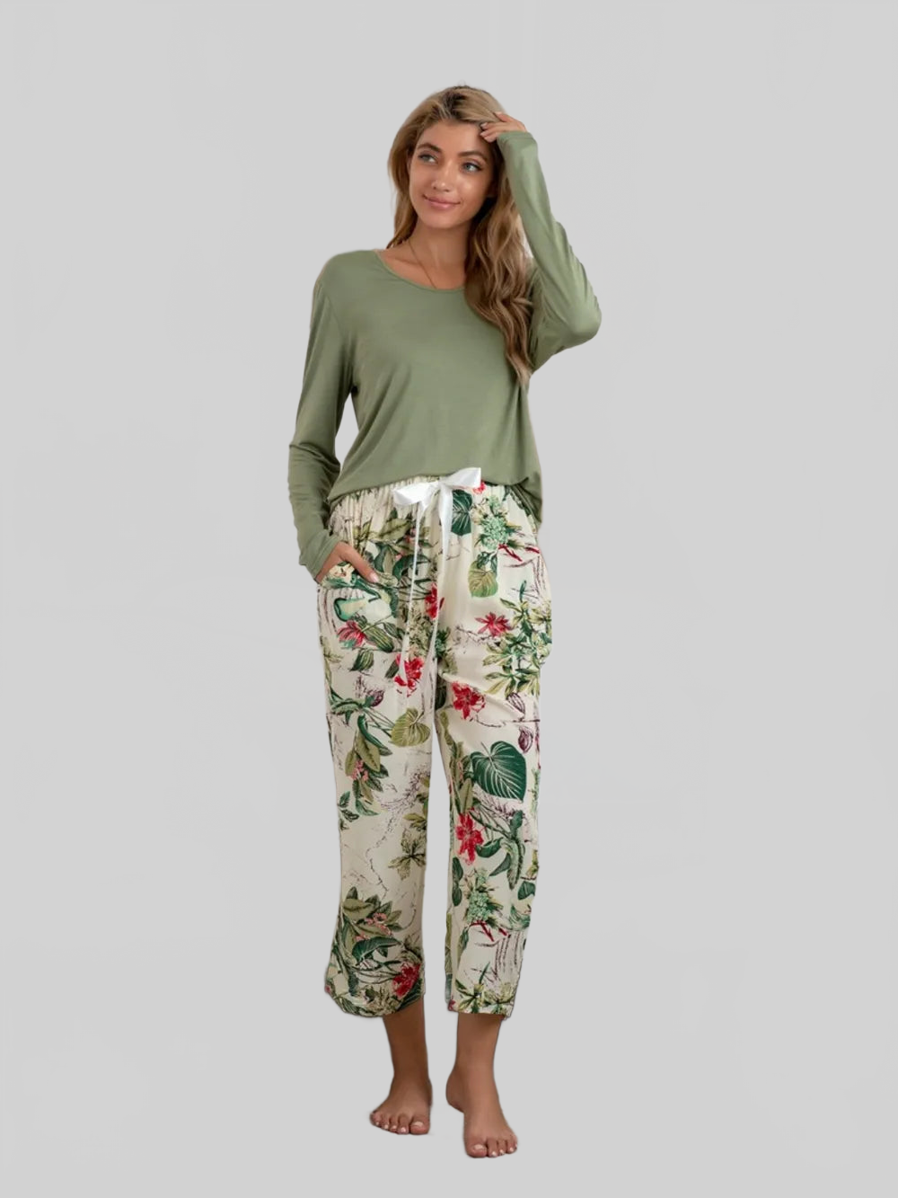Round Neck Top and Printed Pants Lounge Set nicholesgifts