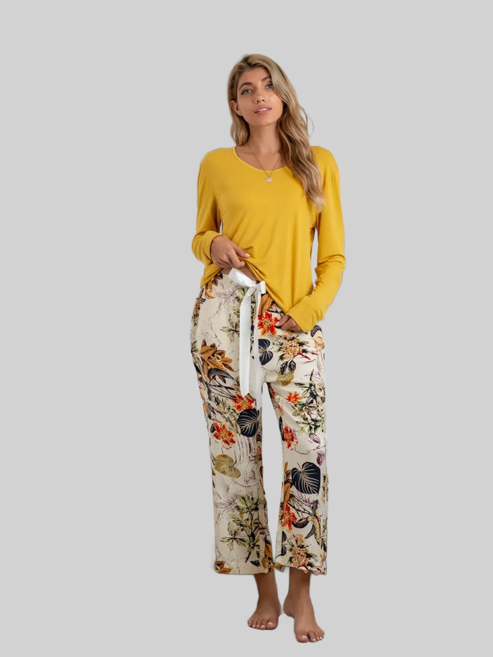 Round Neck Top and Printed Pants Lounge Set nicholesgifts