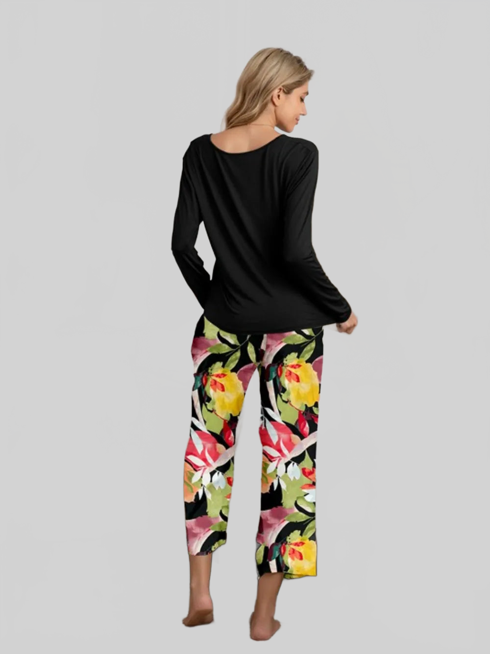 Round Neck Top and Printed Pants Lounge Set nicholesgifts