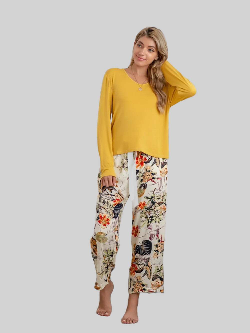 Round Neck Top and Printed Pants Lounge Set nicholesgifts