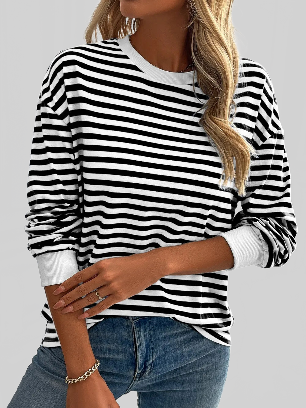 Women Ivy Lane Striped Round Neck Long Sleeve Sweatshirt nicholesgifts