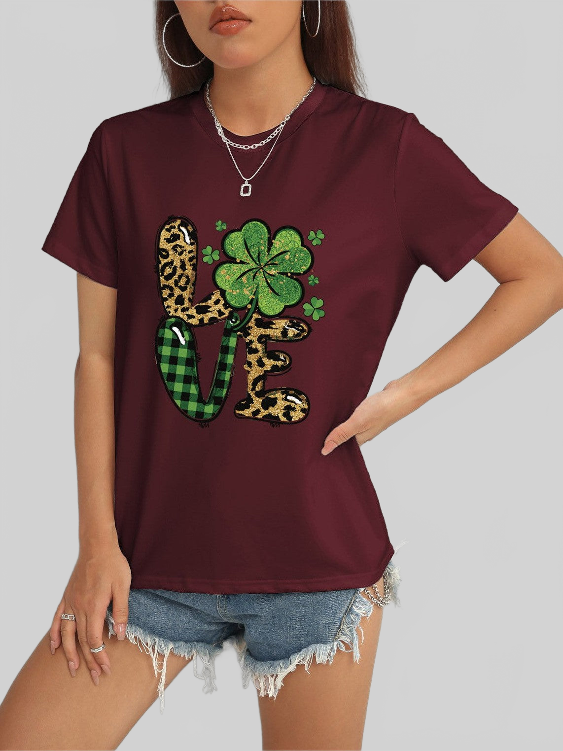 Women LOVE Round Neck Short Sleeve T-Shirt nicholesgifts