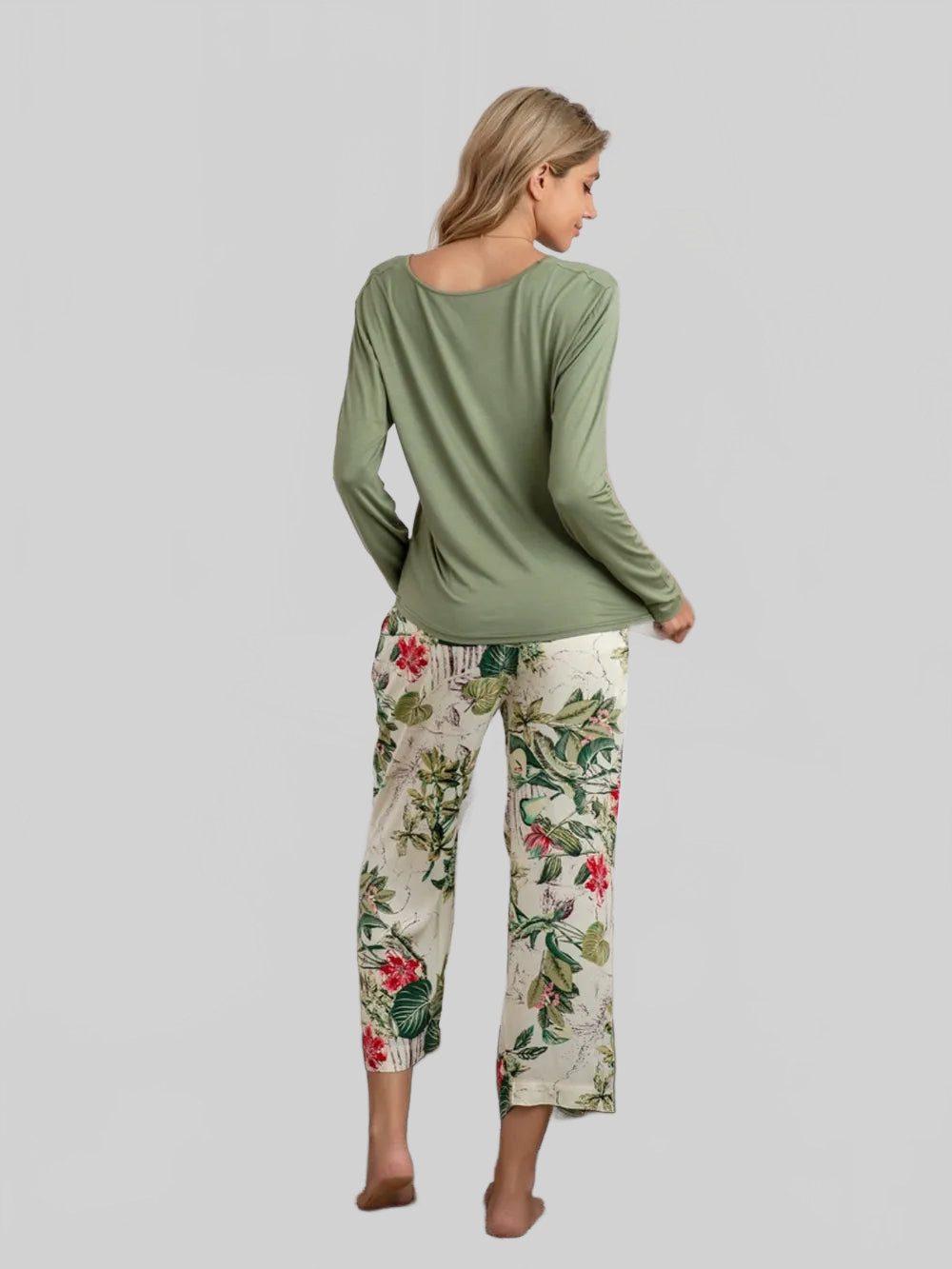 Round Neck Top and Printed Pants Lounge Set nicholesgifts