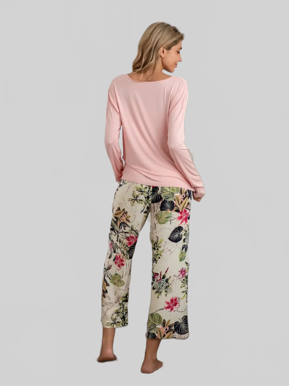 Round Neck Top and Printed Pants Lounge Set nicholesgifts