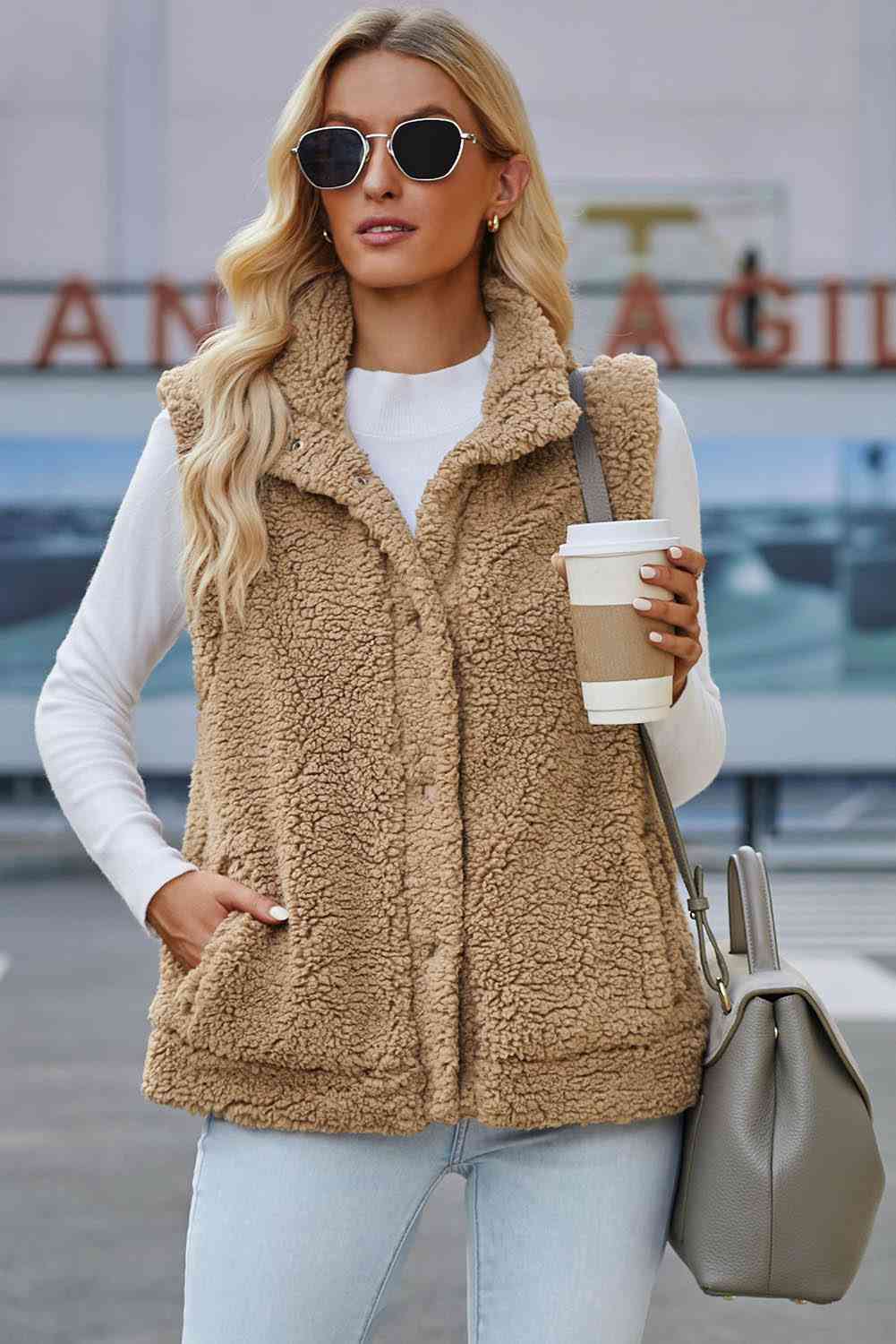 Women Snap Down Vest with Pockets nicholesgifts