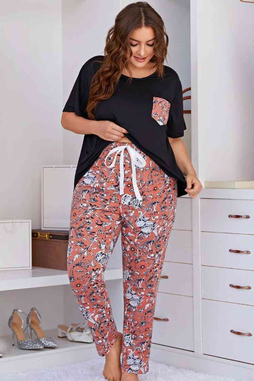 Plus Size Women Contrast Round Neck Tee and Floral Pants Lounge Set nicholesgifts