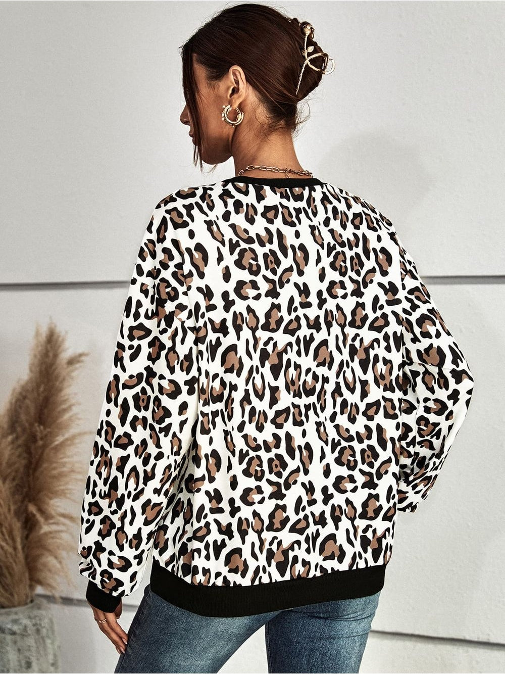 Women Leopard Round Neck Dropped Shoulder Sweatshirt nicholesgifts