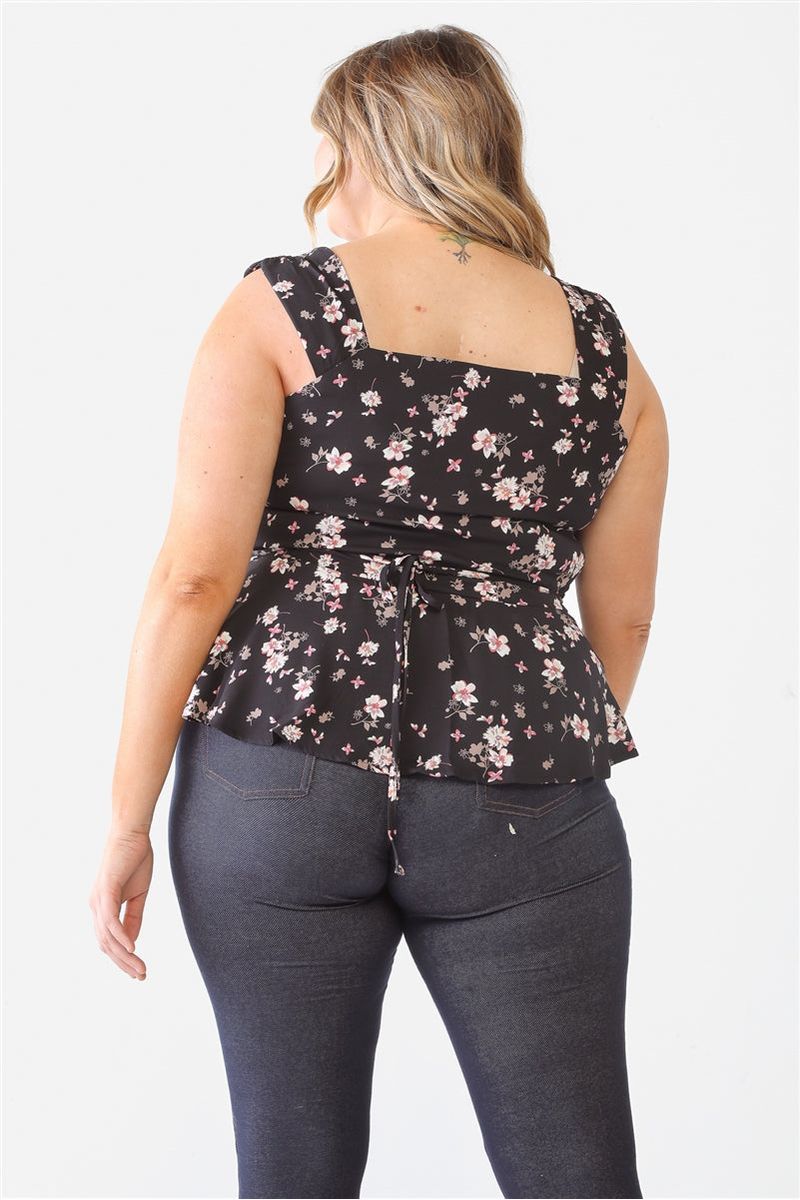 Plus Size Women Floral Button-up Sleeveless Flare Hem Top