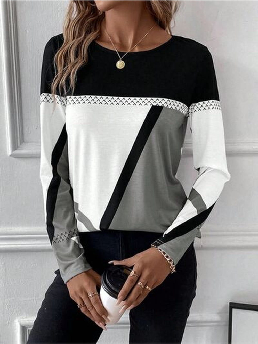 Women Contrast Round Neck Long Sleeve T-Shirt nicholesgifts