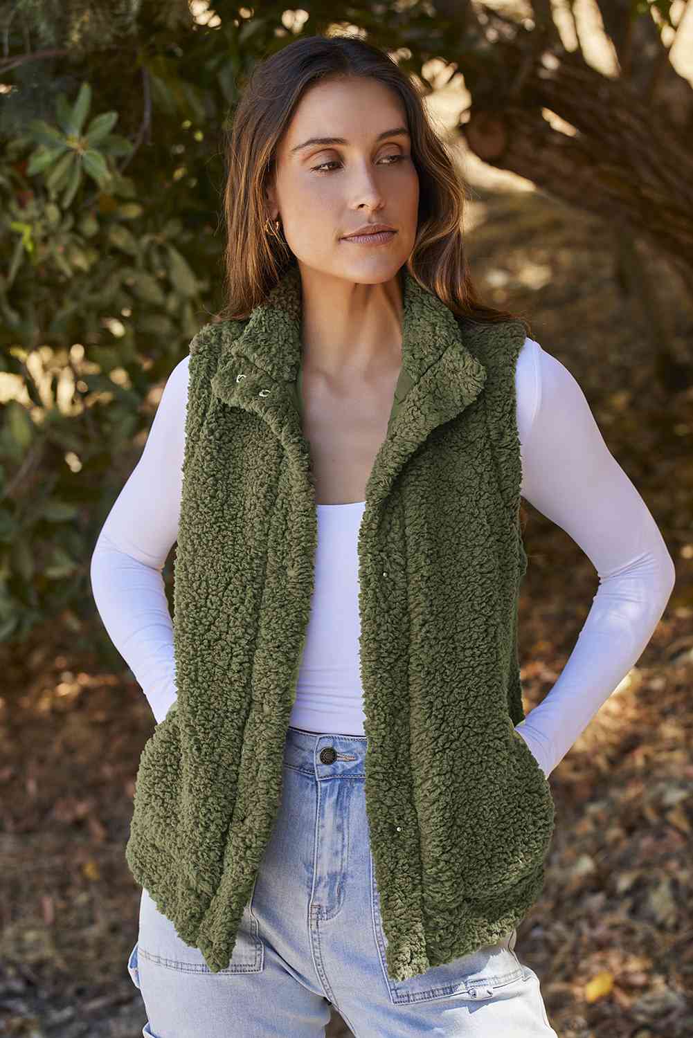 Women Snap Down Vest with Pockets nicholesgifts