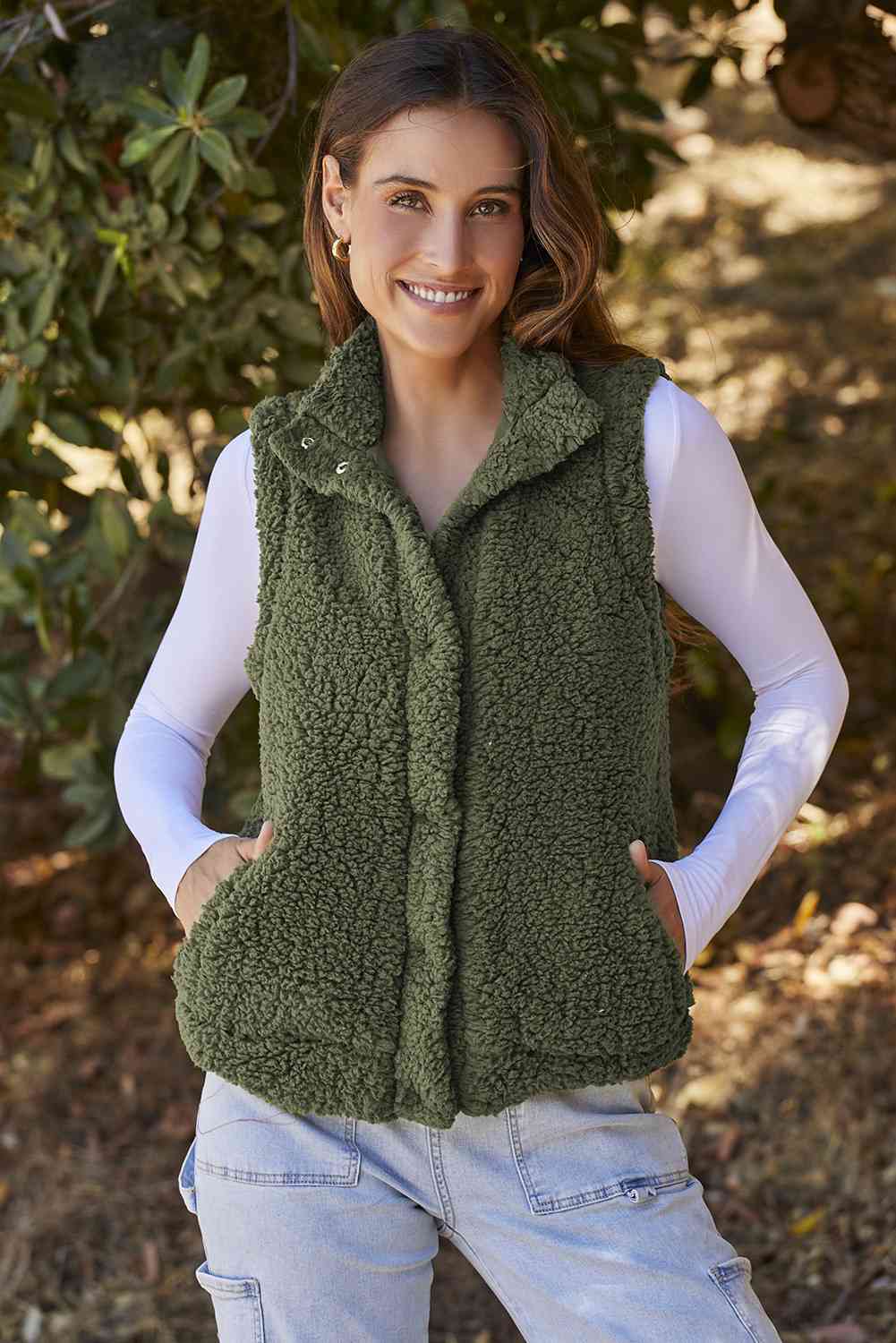 Women Snap Down Vest with Pockets nicholesgifts