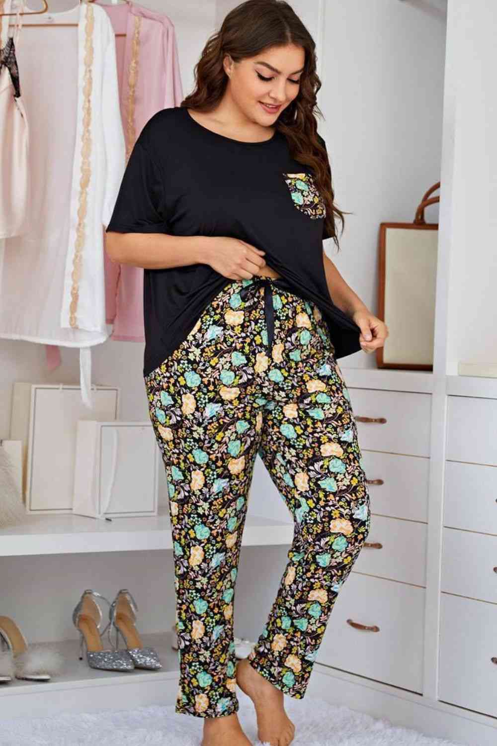 Plus Size Women Contrast Round Neck Tee and Floral Pants Lounge Set nicholesgifts